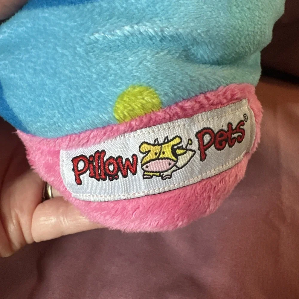 Pillow Pets pillow pets